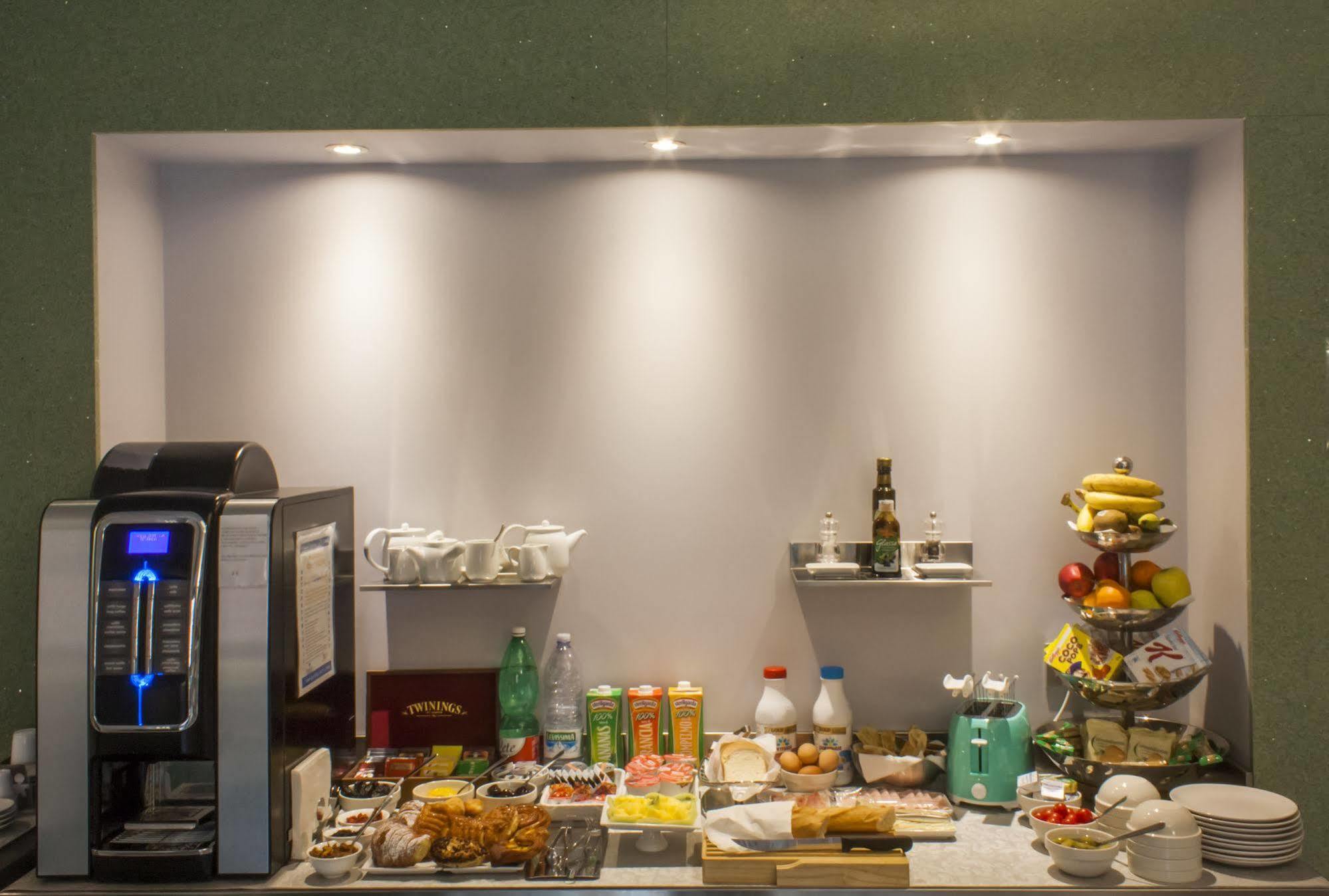 Quartum Luxury Rooms Roma Esterno foto